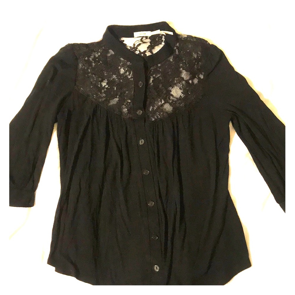 Kimchi Blue 3/4 lace blouse